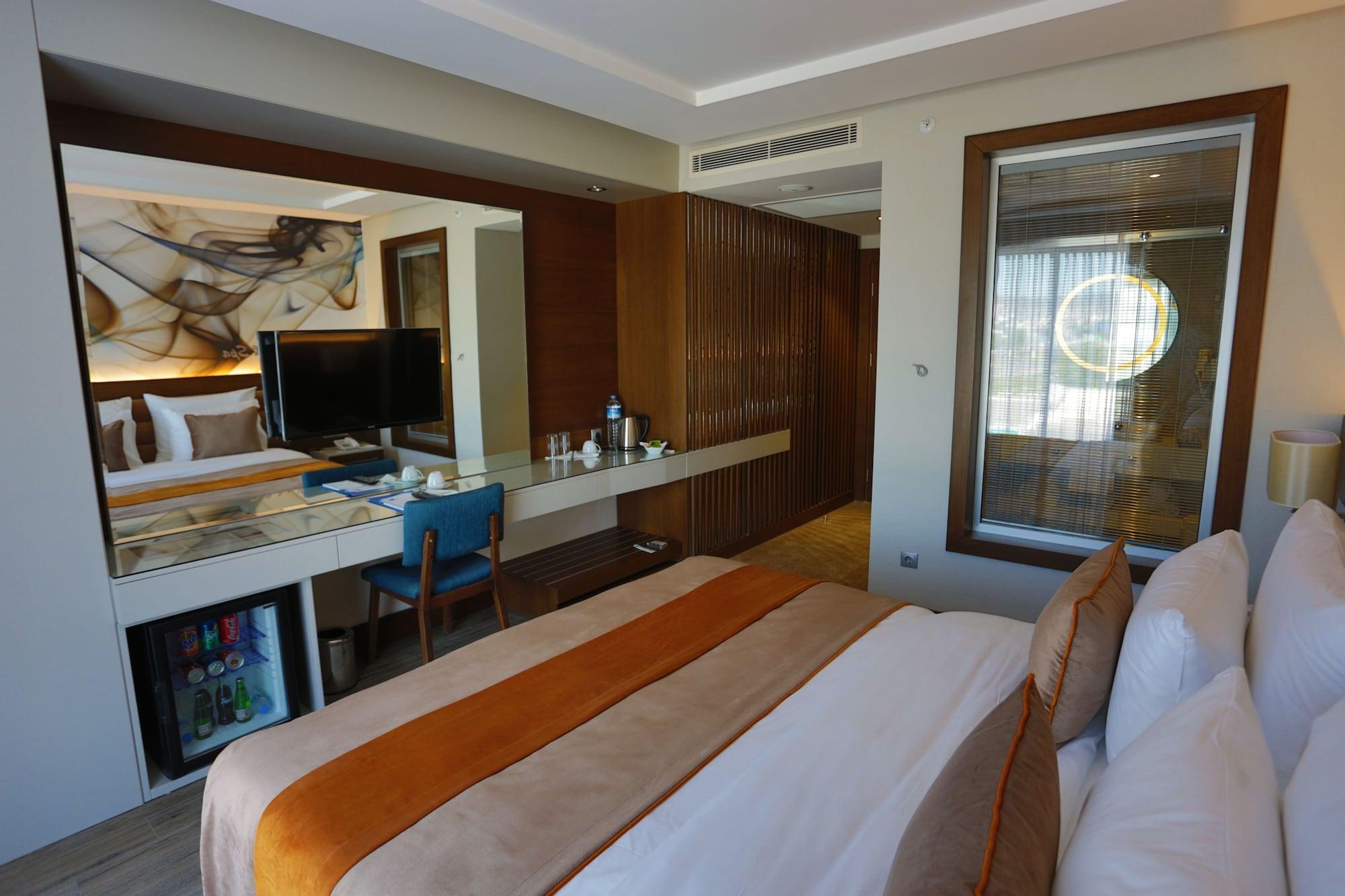 B Business Hotel & Spa Antalya Extérieur photo