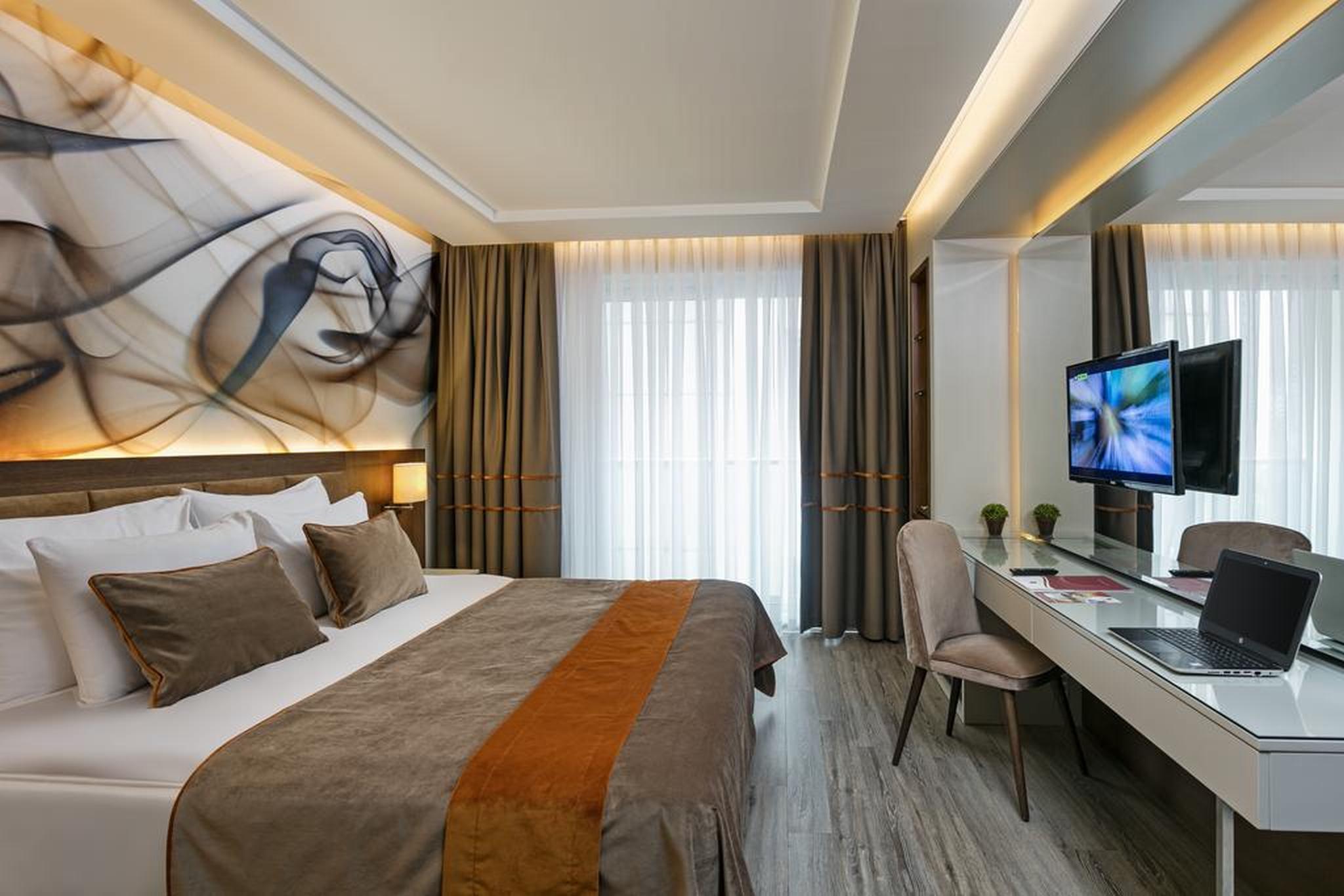 B Business Hotel & Spa Antalya Extérieur photo