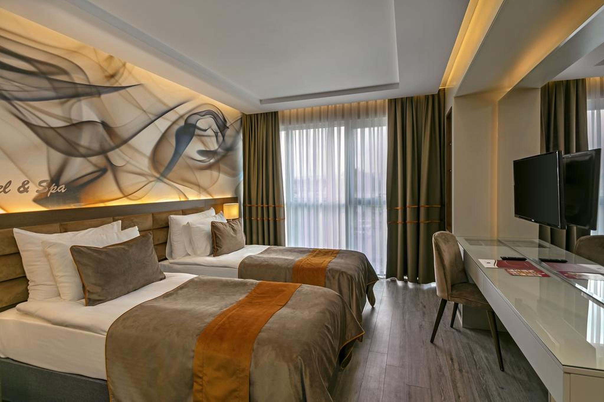B Business Hotel & Spa Antalya Extérieur photo