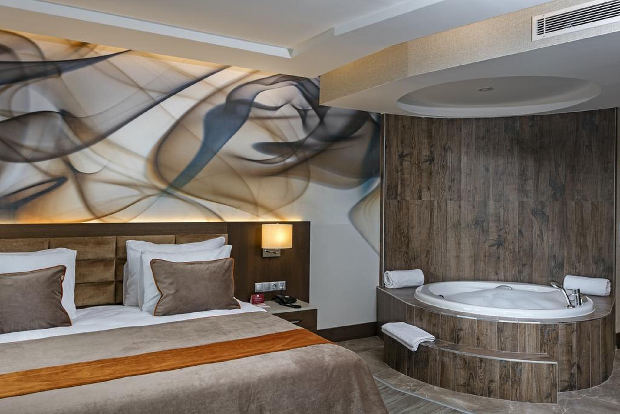 B Business Hotel & Spa Antalya Extérieur photo