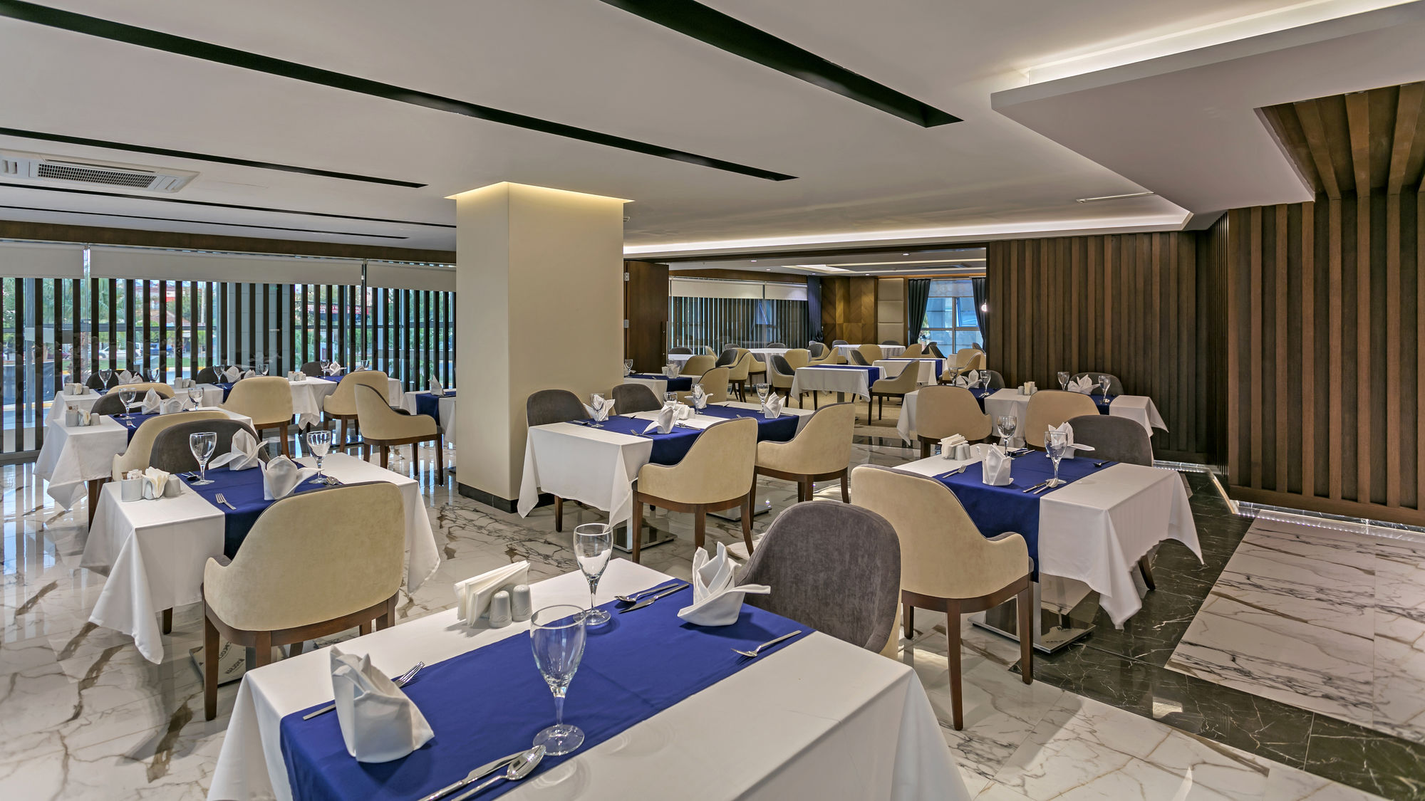 B Business Hotel & Spa Antalya Extérieur photo