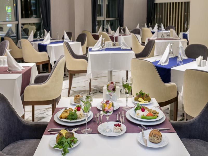 B Business Hotel & Spa Antalya Extérieur photo