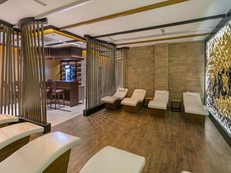 B Business Hotel & Spa Antalya Extérieur photo